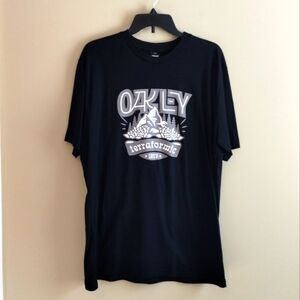 Men's Oakley Terraformic Blackout Short Sleeve T-Shirt, XL - NWT